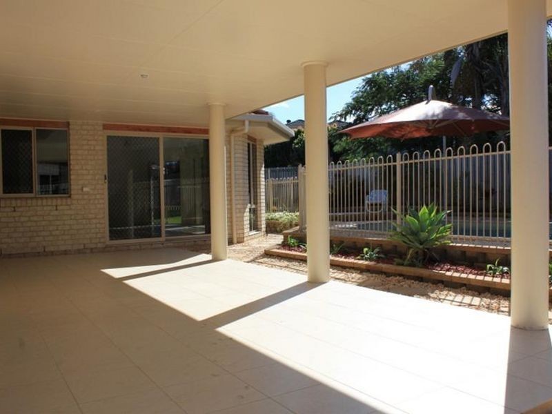 10 La Borde Court, Urraween QLD 4655