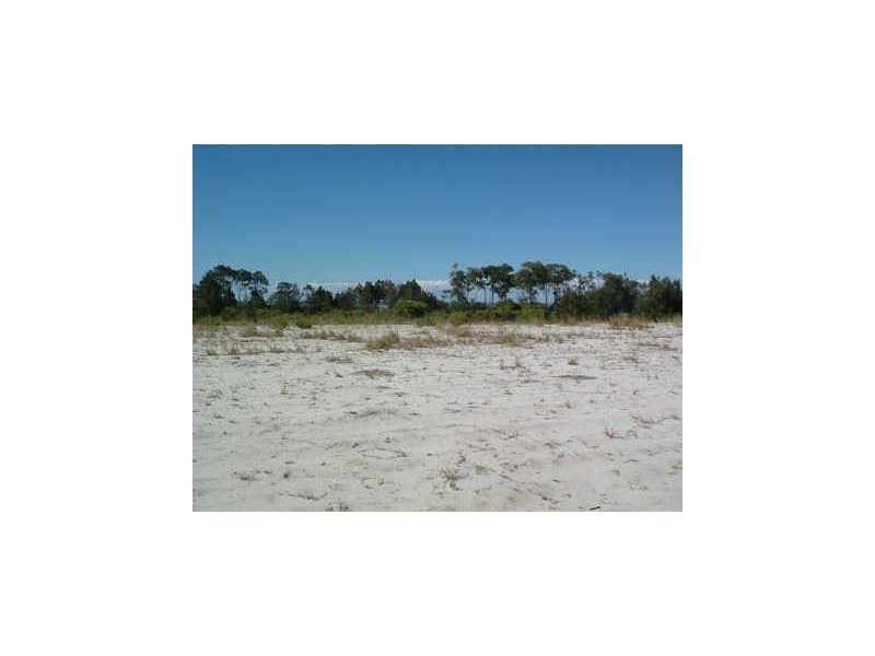 52 Beach Drive, Burrum Heads QLD 4659