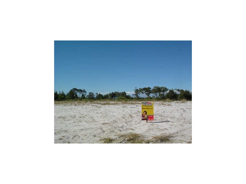 52 Beach Drive, Burrum Heads QLD 4659