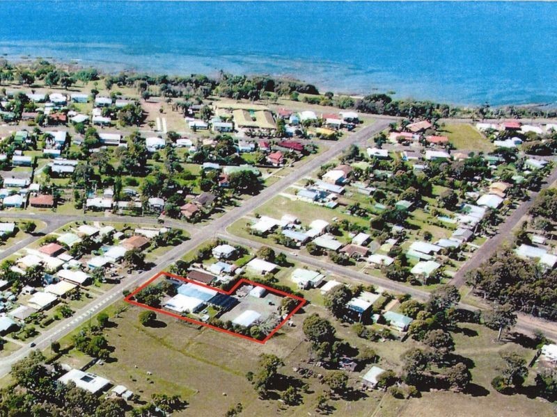 36 Martin Street, Point Vernon QLD 4655