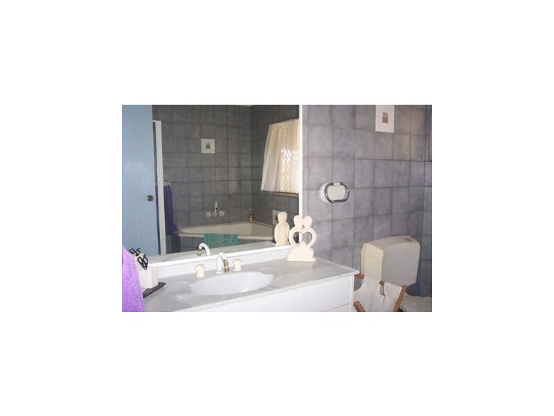 63 Seaview Drive, Booral QLD 4655