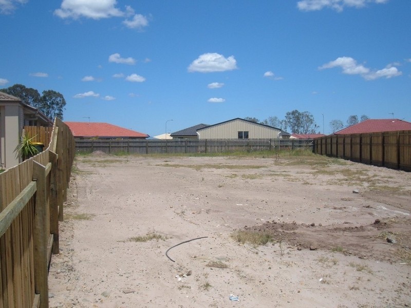 Eli Waters QLD 4655