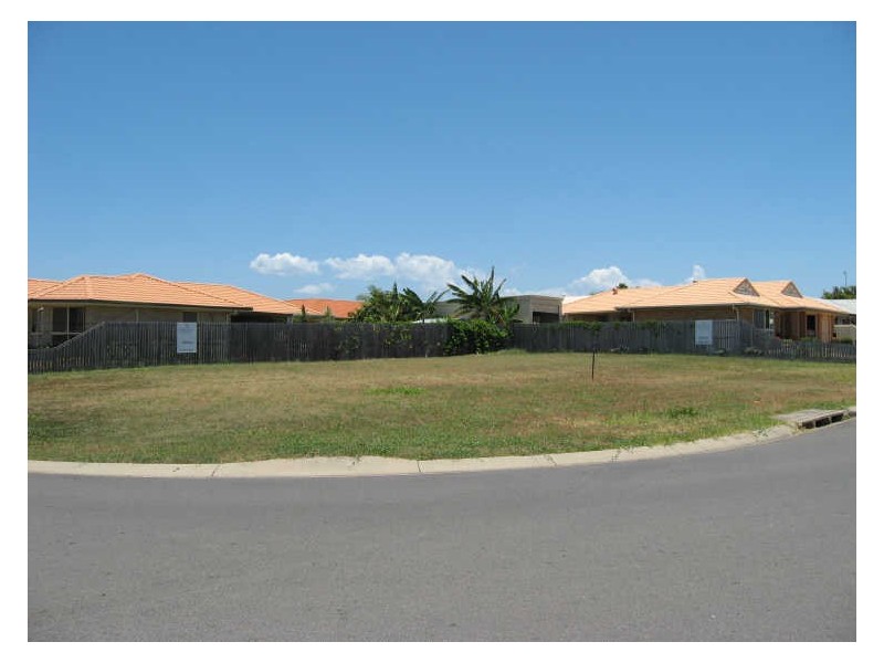 1 Foreshore Drive, Urangan QLD 4655