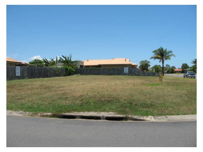 1 Foreshore Drive, Urangan QLD 4655
