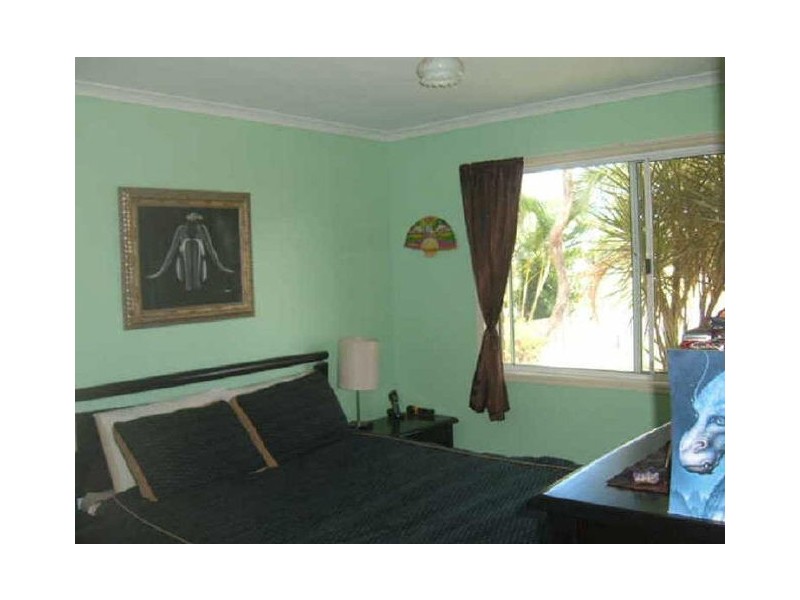 Point Vernon QLD 4655