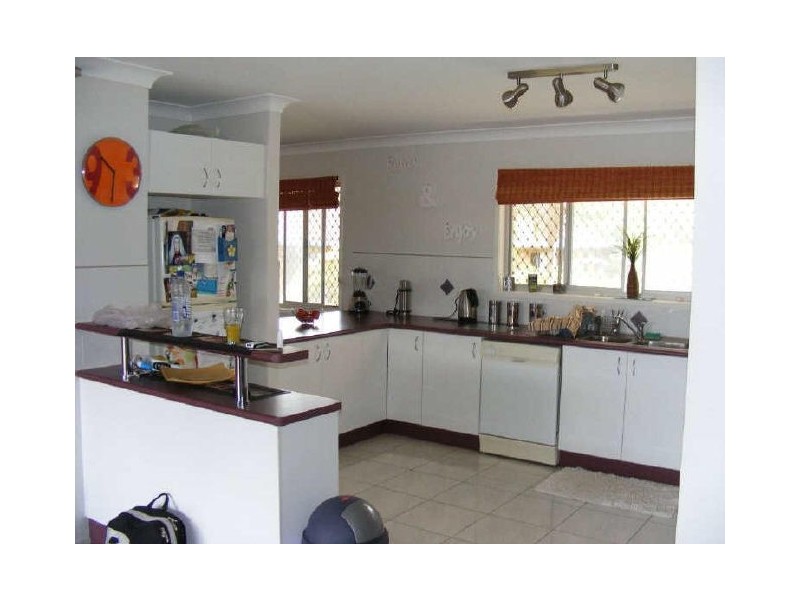 Point Vernon QLD 4655