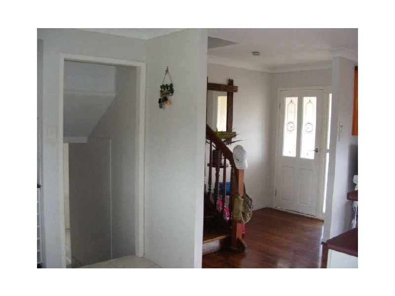 Point Vernon QLD 4655