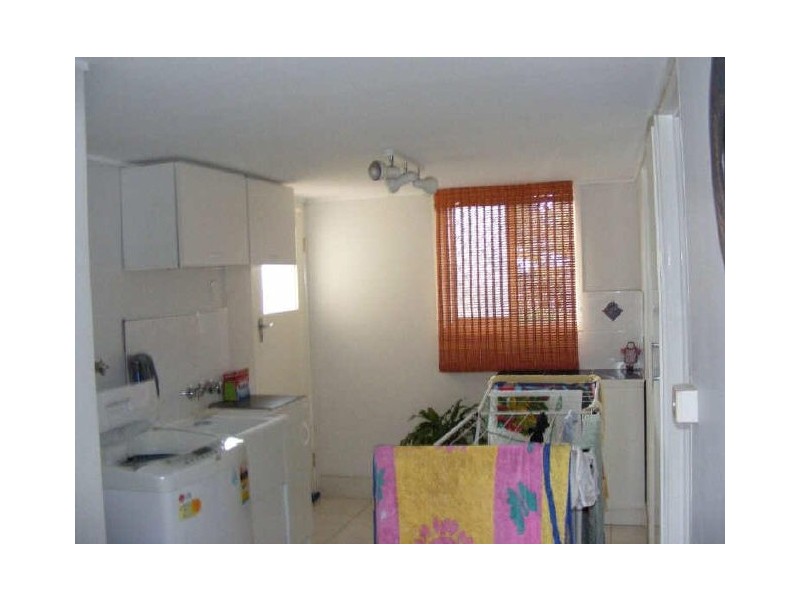 Point Vernon QLD 4655