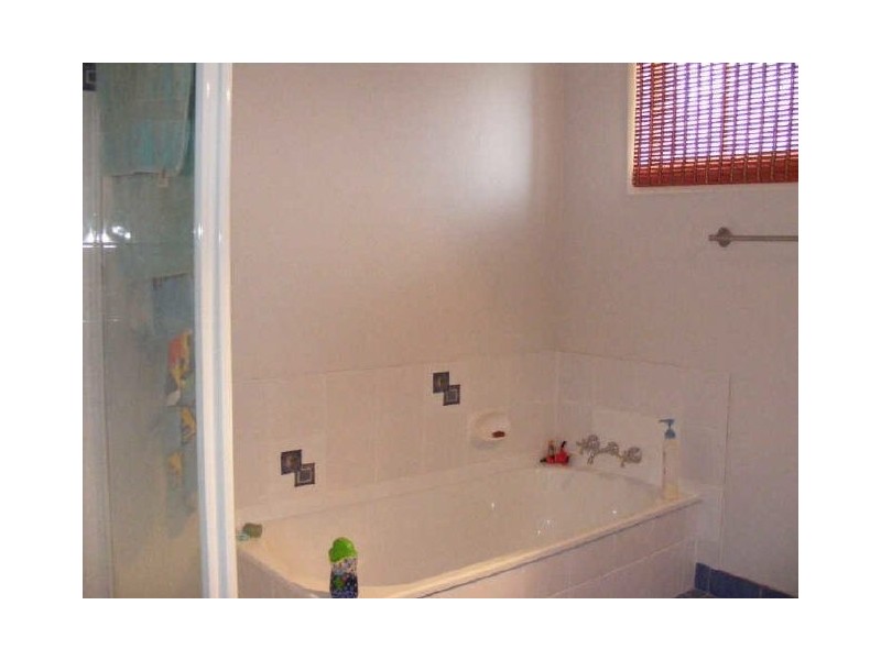 Point Vernon QLD 4655