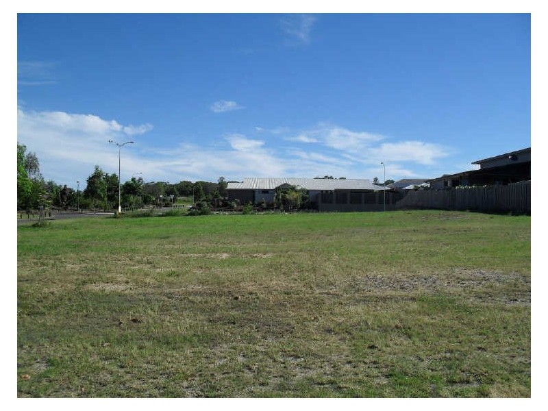 7 Parklands Boulevard, Wondunna QLD 4655