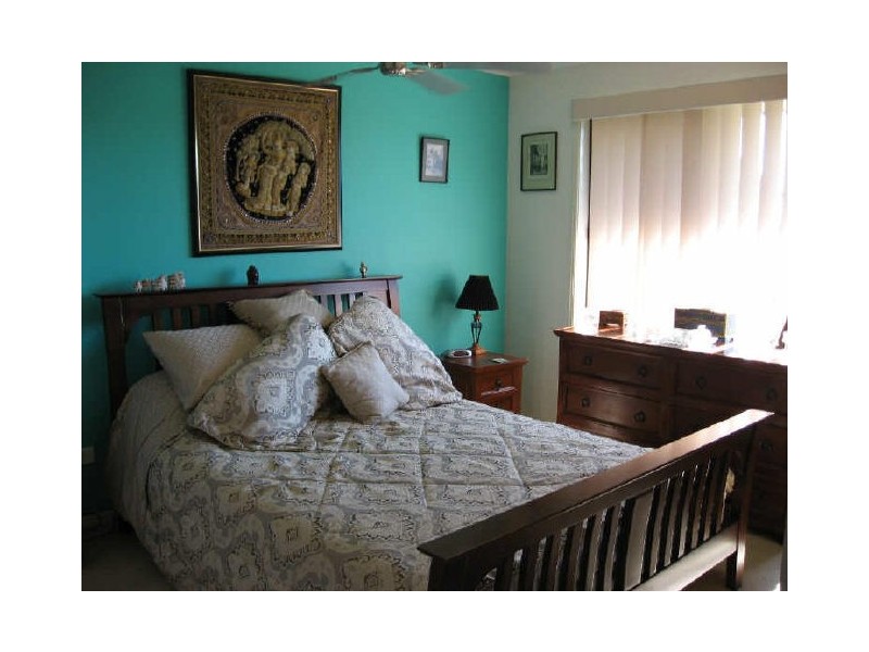 Point Vernon QLD 4655