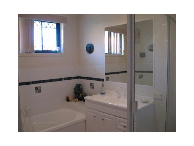 Point Vernon QLD 4655