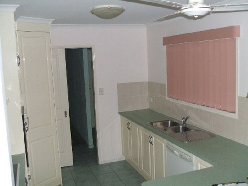 29 Foreshore Drive, Urangan, Hervey Bay QLD 4655