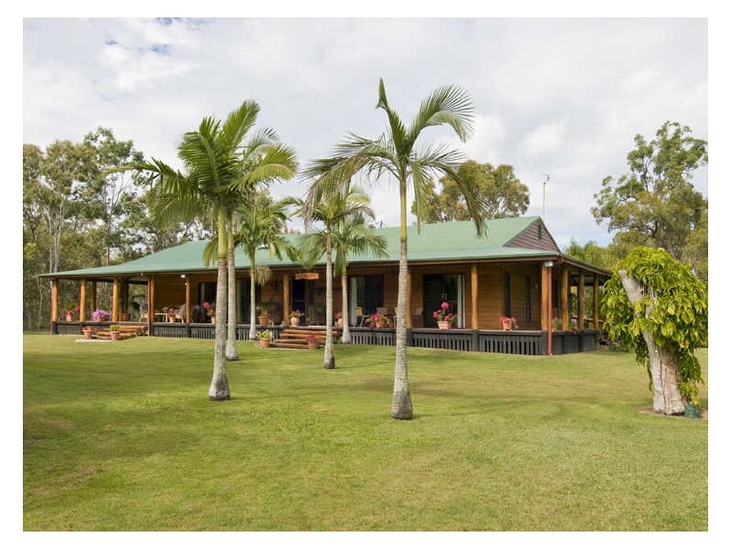 25 Shore Road, Booral QLD 4655