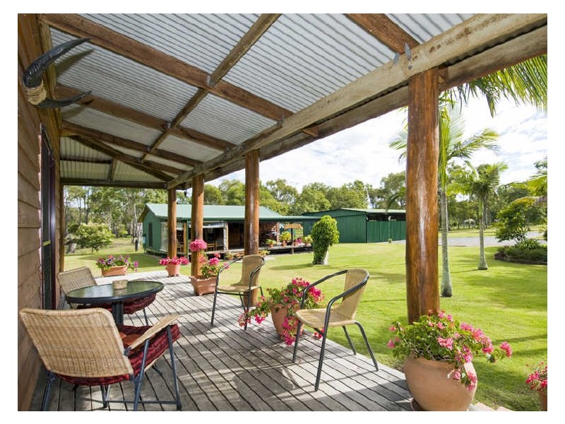 25 Shore Road, Booral QLD 4655