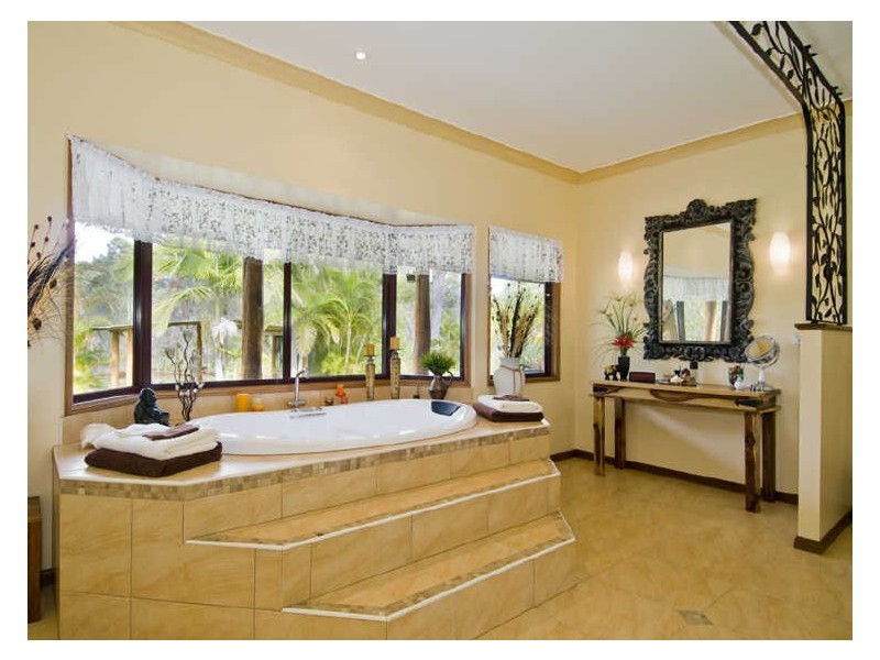 25 Shore Road, Booral QLD 4655