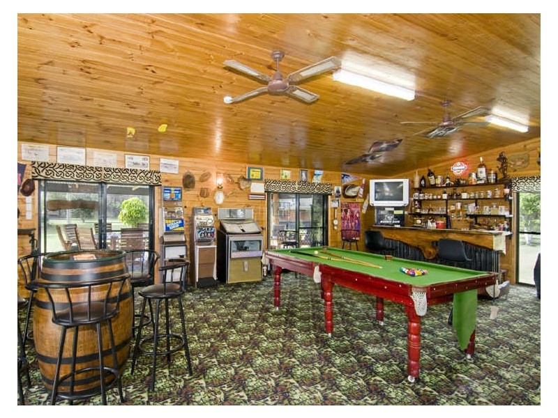 25 Shore Road, Booral QLD 4655