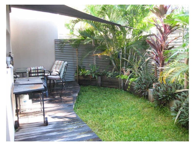 8/187 Torquay Road, Scarness QLD 4655