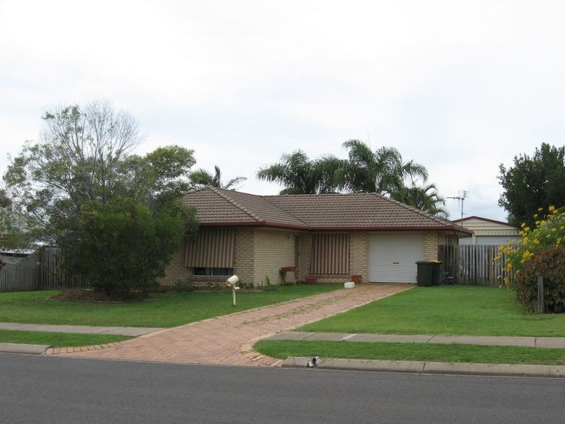 70 Hansen Street, Urangan QLD 4655