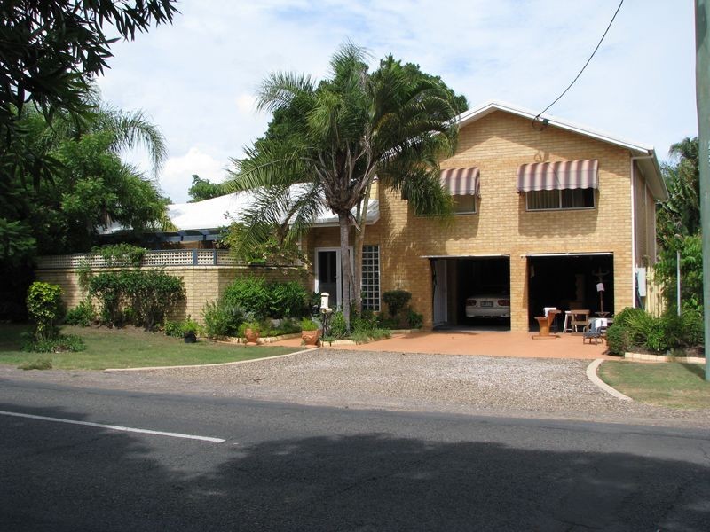 2 William Street, Urangan QLD 4655