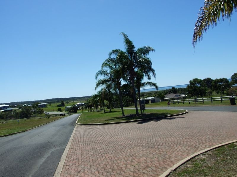 52 Cove Blvd, River Heads QLD 4655