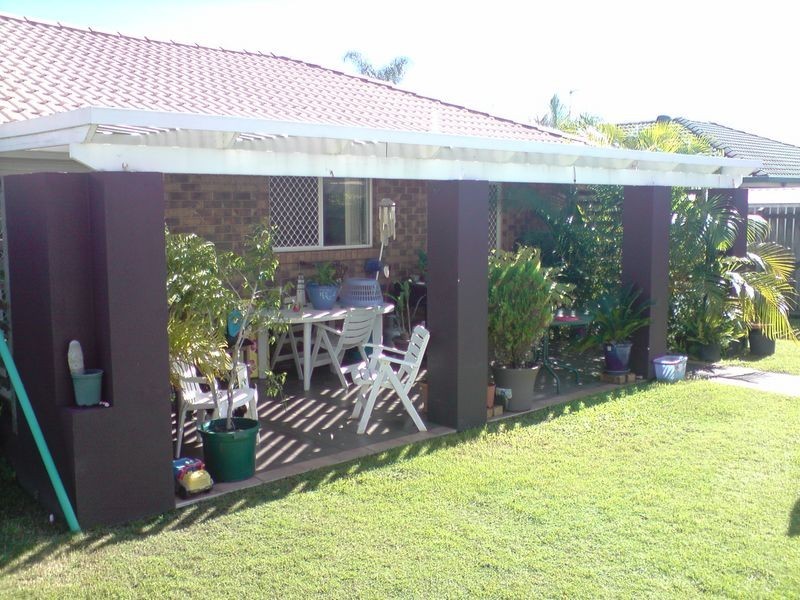 2 Silvereye Court, Eli Waters QLD 4655