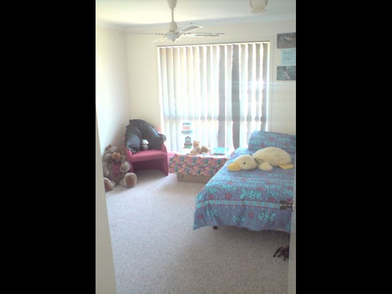 2 Silvereye Court, Eli Waters QLD 4655