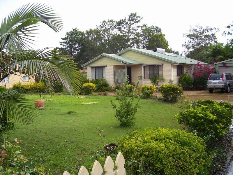 30 Squire Street, Kawungan QLD 4655