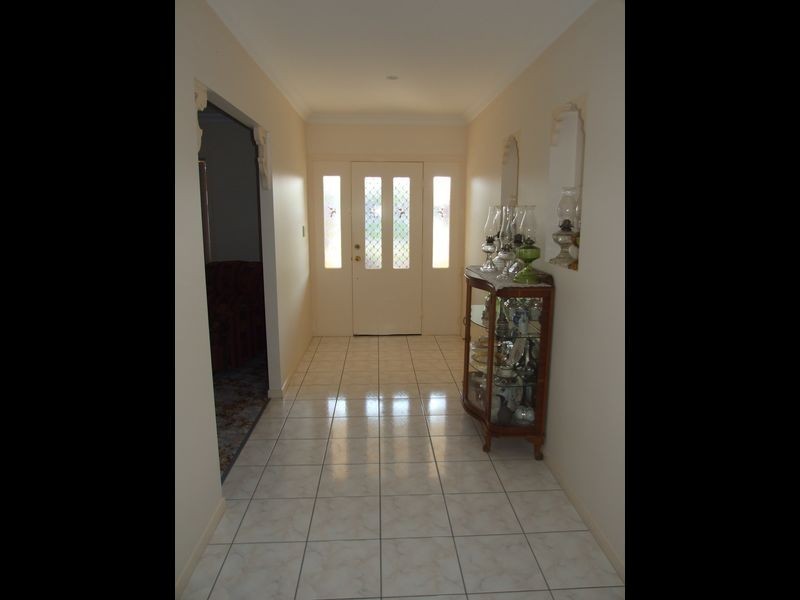 29 Bayrise Drive, Urangan QLD 4655