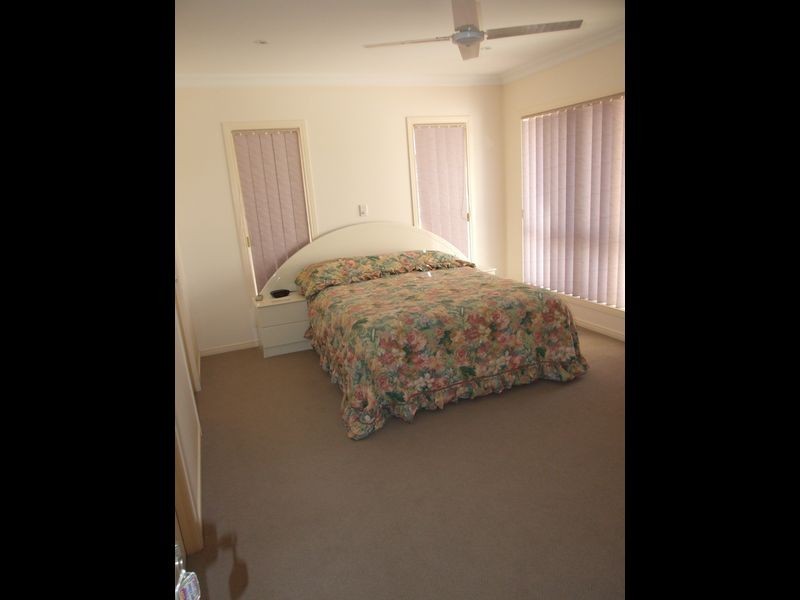 29 Bayrise Drive, Urangan QLD 4655