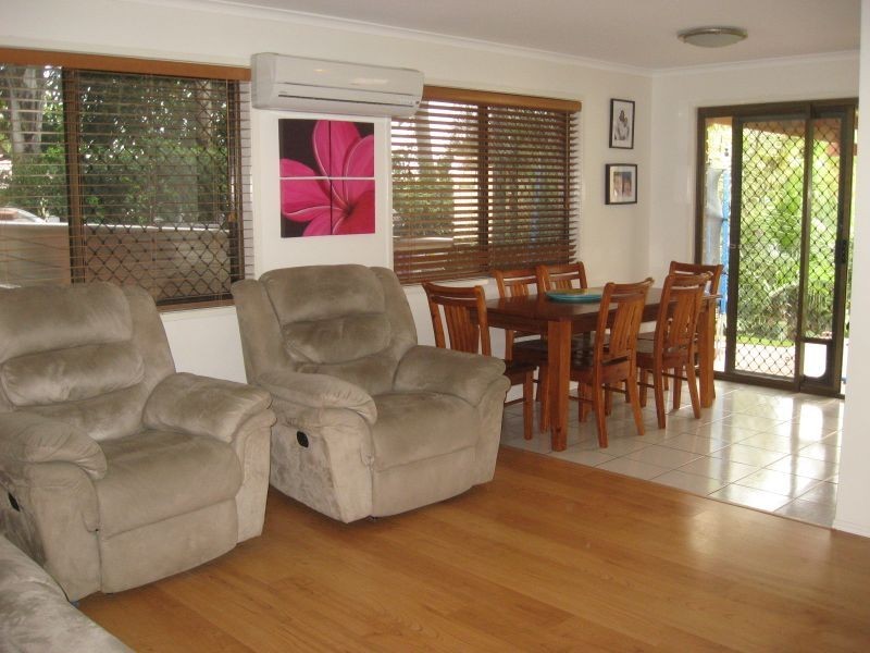 4 Coongul Court, Urraween QLD 4655