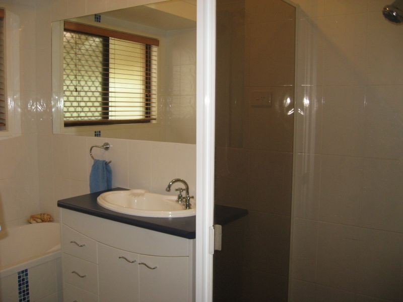 4 Coongul Court, Urraween QLD 4655