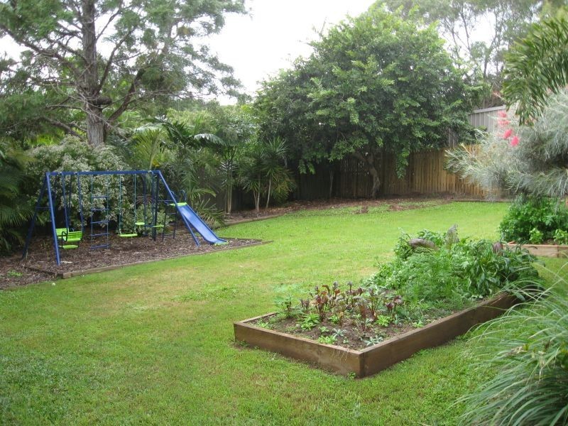 4 Coongul Court, Urraween QLD 4655