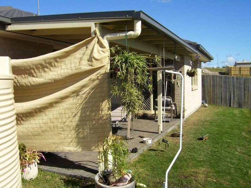 17 Mia Court, Nikenbah QLD 4655