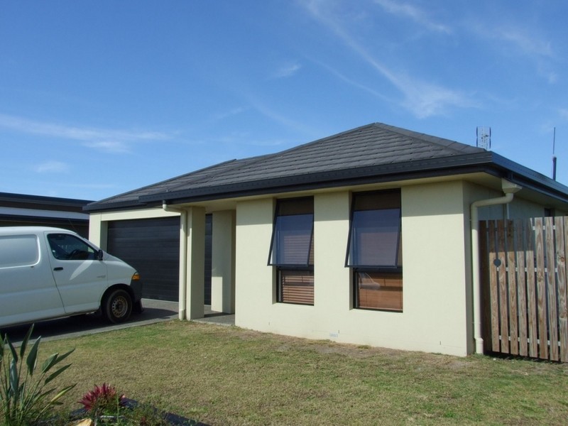 Eli Waters QLD 4655