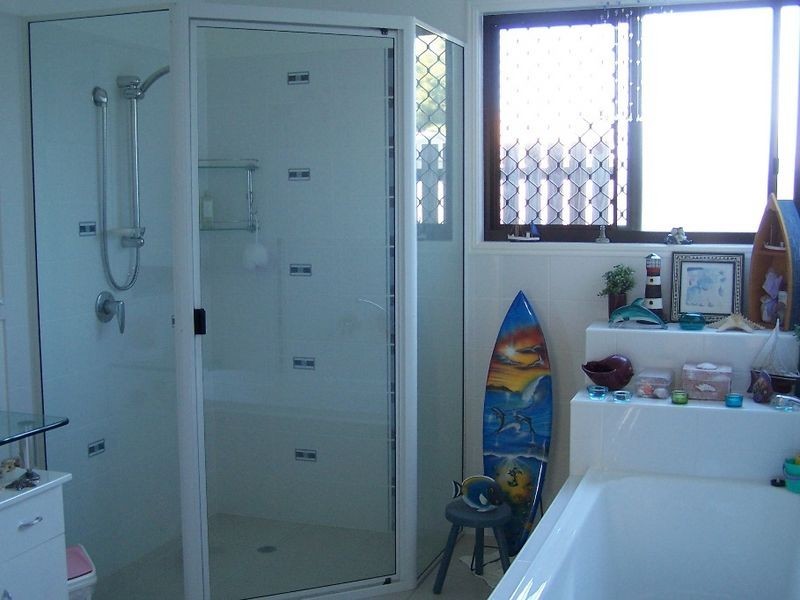 5 Beach Drive, Burrum Heads QLD 4659