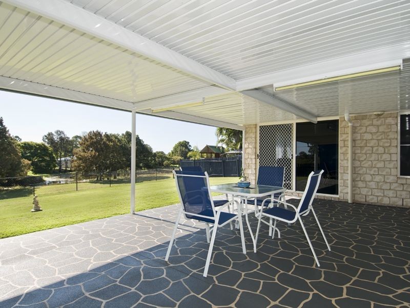 4 Bruce Street, Torquay QLD 4655