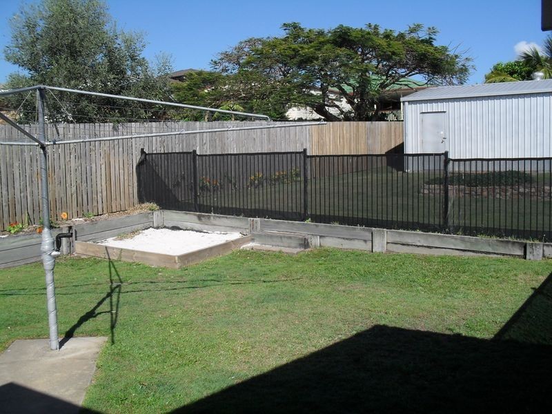 10 Romeck Street, Urraween QLD 4655