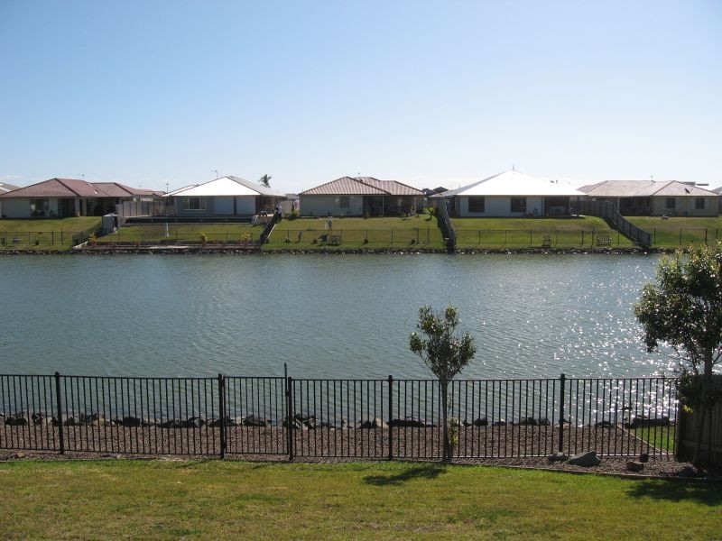 7 Lady Nelson Drive, Eli Waters QLD 4655