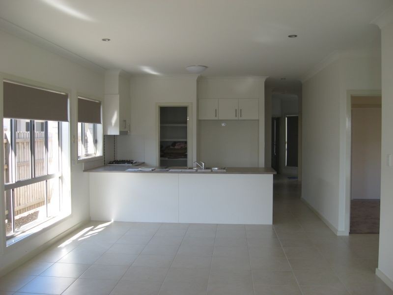 7 Lady Nelson Drive, Eli Waters QLD 4655