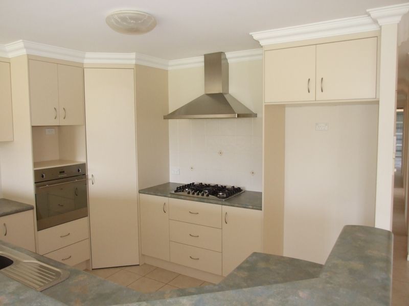 35 St Joseph Drive, Urraween QLD 4655