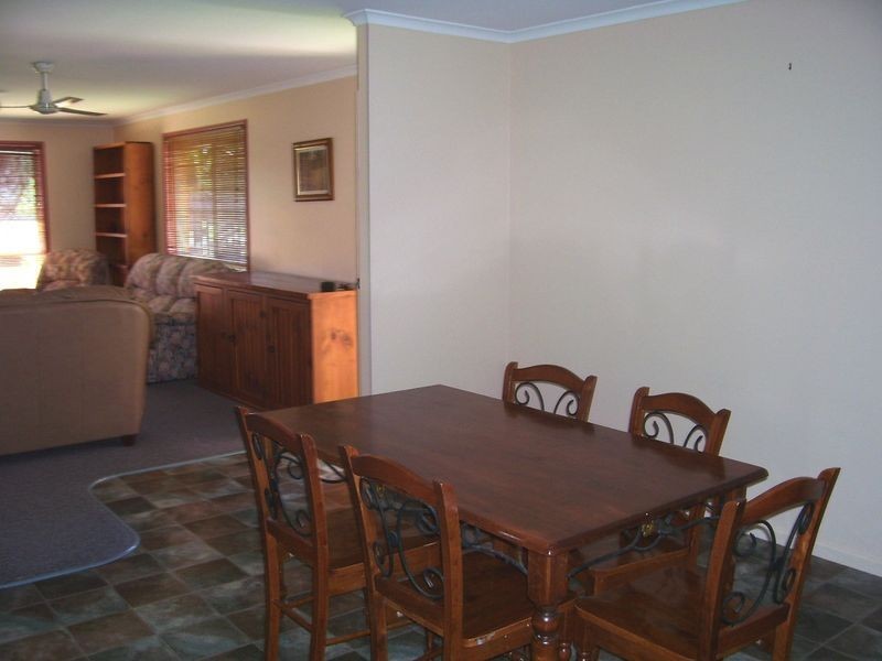 46 Squire Street, Kawungan QLD 4655