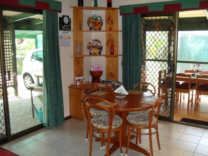 52 Barker Street, Point Vernon QLD 4655