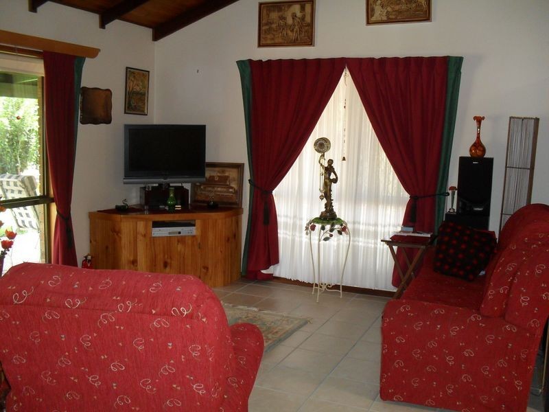 52 Barker Street, Point Vernon QLD 4655