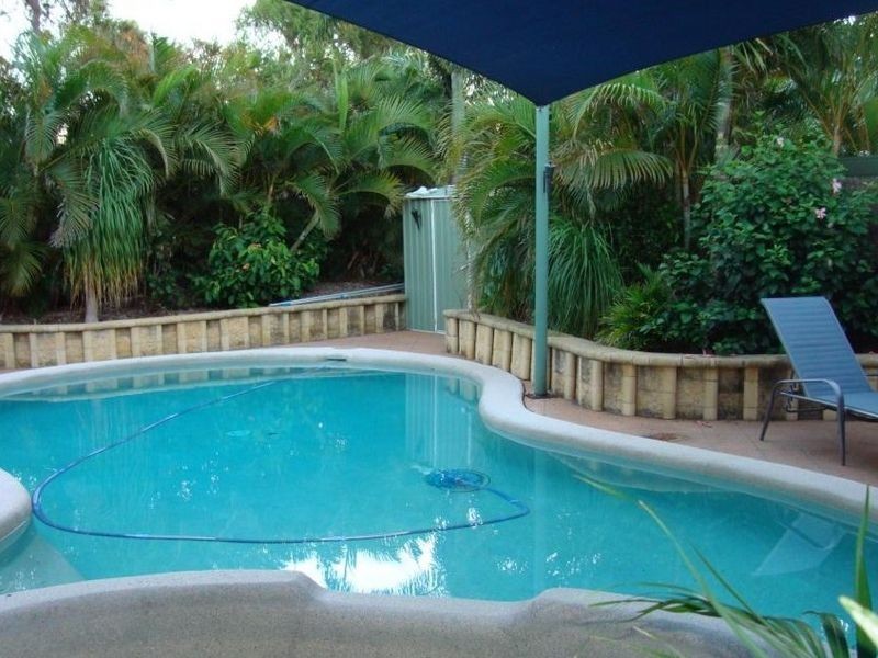 42 Aimee Drive, Urangan QLD 4655