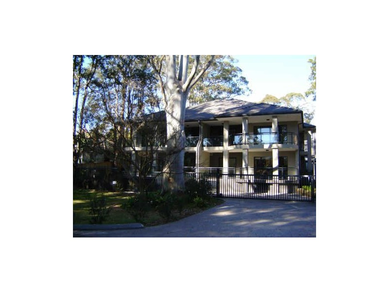 105 Junction Rd, Wahroonga NSW 2076