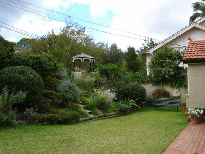 11 Woodside Avenue, Lindfield NSW 2070