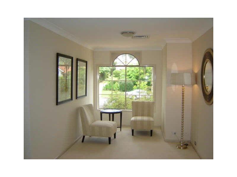 11 Nithdale Street, Pymble NSW 2073