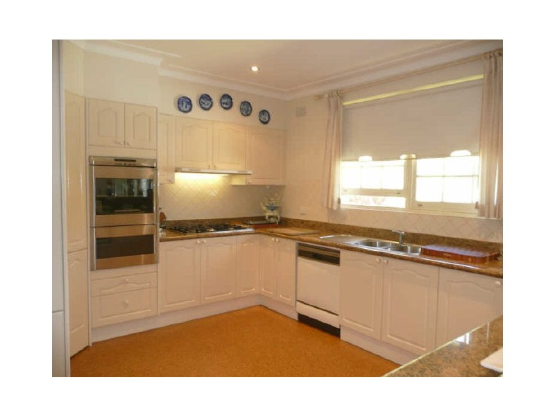 1 Fairlawn Avenue, Turramurra NSW 2074