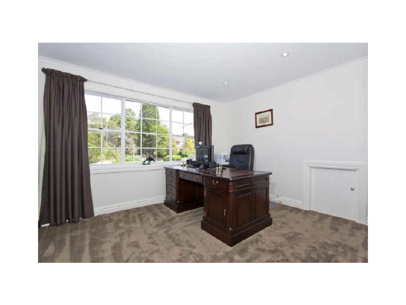 10 Sylvan Avenue, East Lindfield NSW 2070